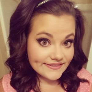 Meet your Posher, Dena