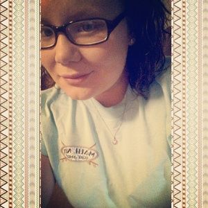 Meet your Posher, Carla