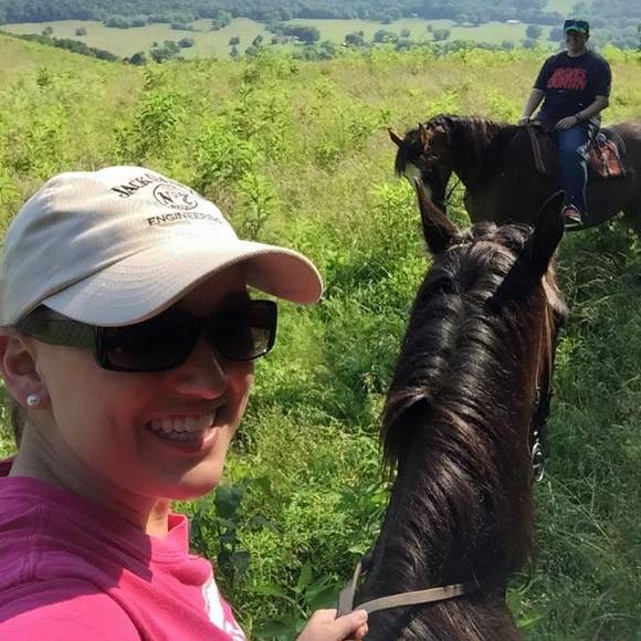 Meet your Posher, Kelly