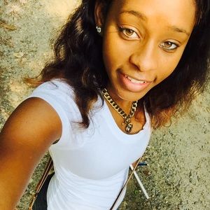 Meet your Posher, Renee