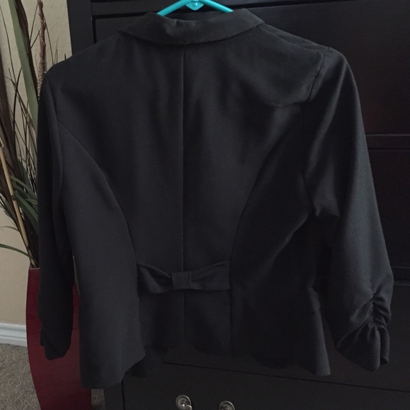 Blazer - Picture 1 of 2