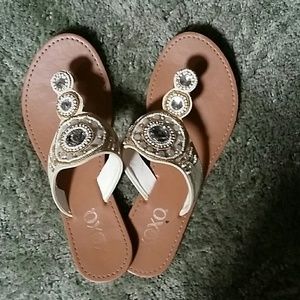 Sandles
