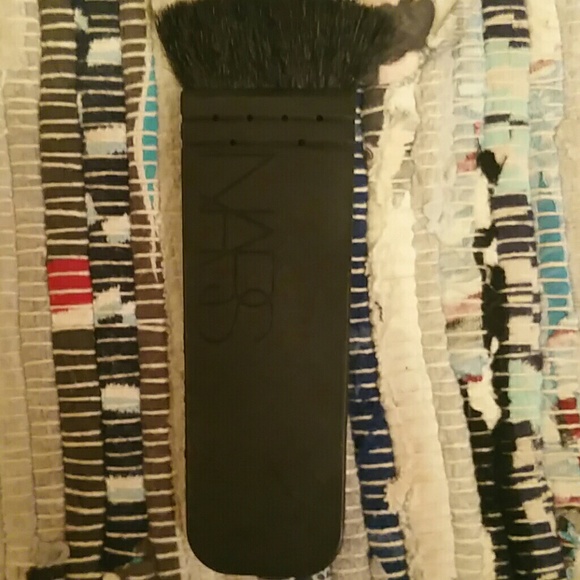 Nars countour brush