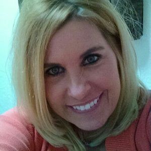 Meet your Posher, Leeann