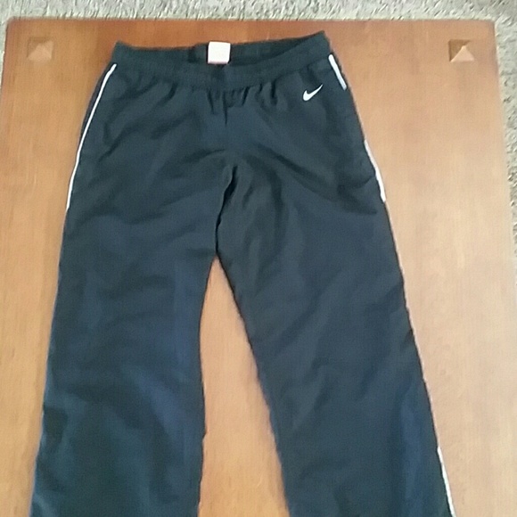 Nike jogging pants - Picture 1 of 4