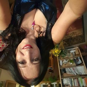 Meet your Posher, Christina