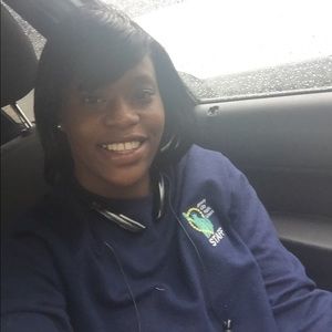 Meet your Posher, Rateesha