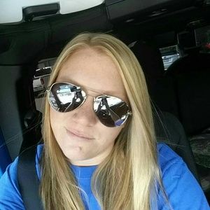 Meet your Posher, Megan