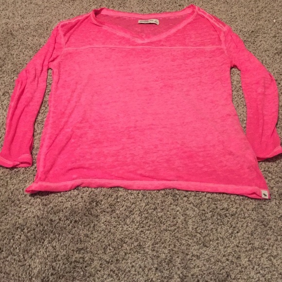 ⚡️ FLASH SALE ⚡️Abercrombie Tee💗💗 - Picture 1 of 1