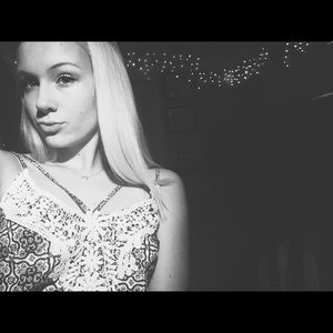 Meet your Posher, Brooke