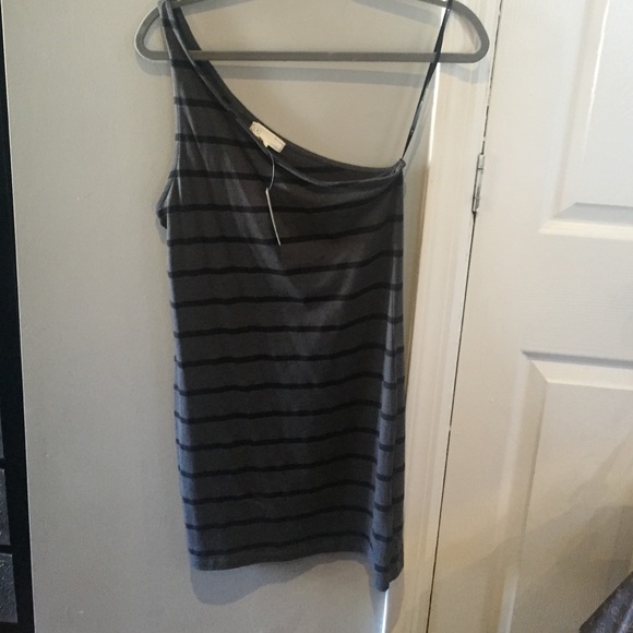 Shoulder dress