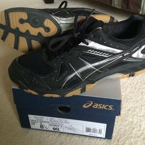 Asics volleyball shoes