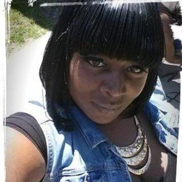 Meet your Posher, Tionna - Picture 1 of 4