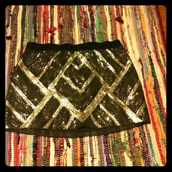 Modern Gold Black Club Mini Skirt