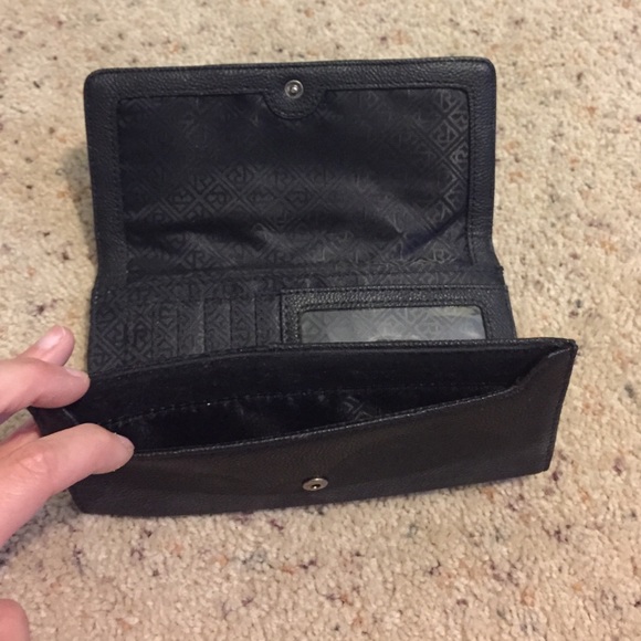 Relic Black Chevron Wallet - Picture 3 of 4