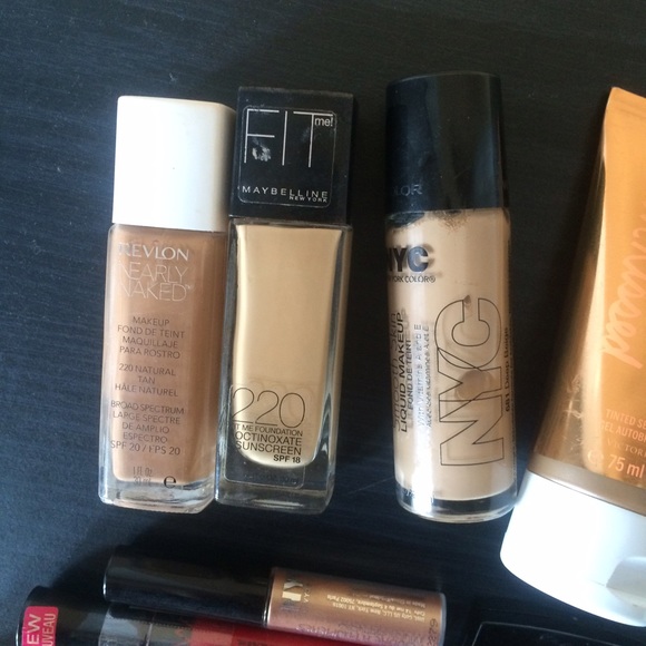 Makeup bundle lot - Picture 2 of 4