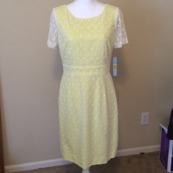 ANTONIO MELANI Dresses & Skirts - Antonio Melani Dress