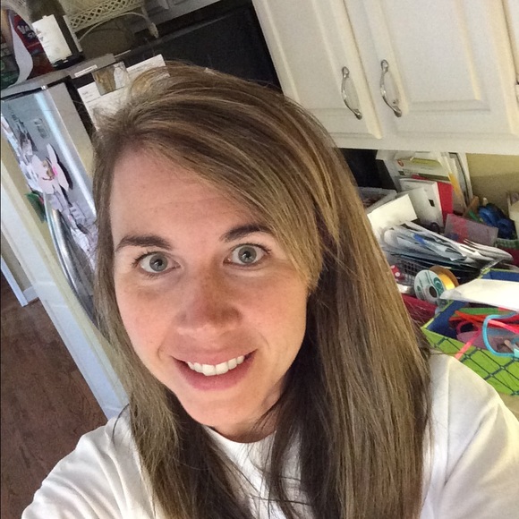 Meet your Posher, Sarah - Picture 1 of 1