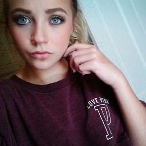 Meet your Posher, Deborah