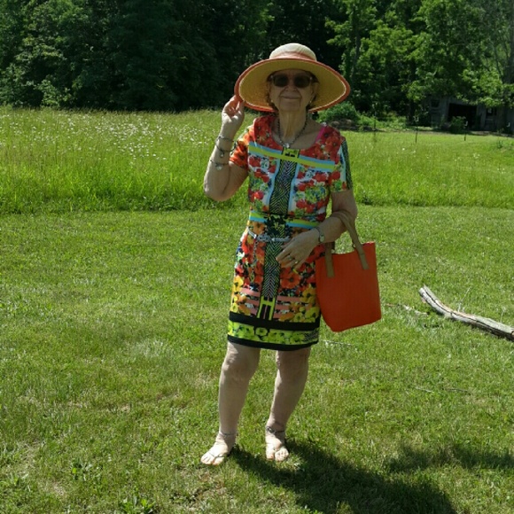 Meet your Posher, Jayne - Picture 7 of 8