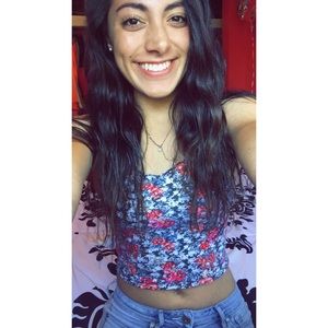Meet your Posher, Esmeralda