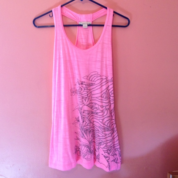 Hot pink tank