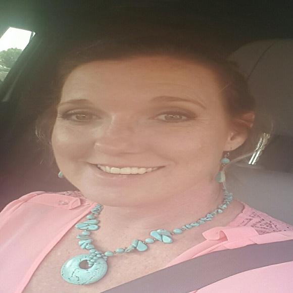 Meet your Posher, Melinda - Picture 1 of 1