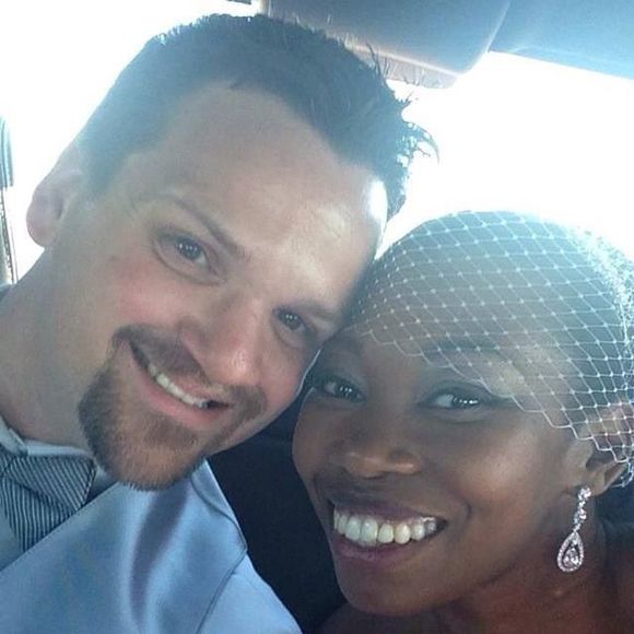 Meet your Posher, Latia - Picture 1 of 1