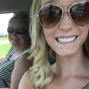 Meet your Posher, Kaitlyn