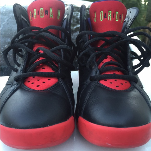 Retro 7s - Picture 2 of 4