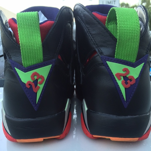 Retro 7s - Picture 3 of 4