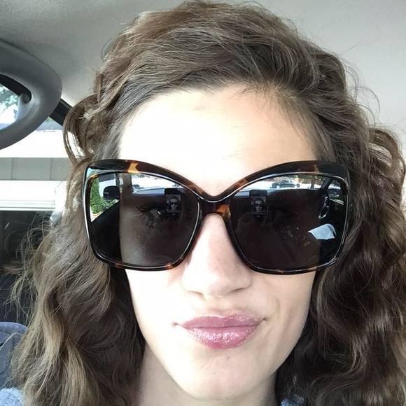 Meet your Posher, Shannon - Picture 1 of 1