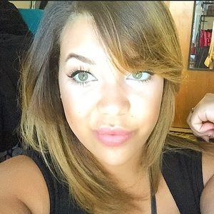 Meet your Posher, Jismelle