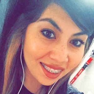 Meet your Posher, Viviana