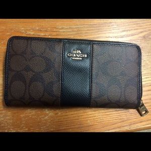 Coach wallet