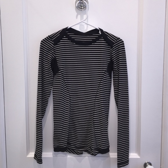 Black and White Lululemon Long Sleeve Shirt