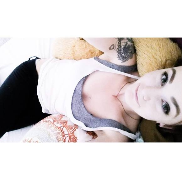 Meet your Posher, Josey - Picture 1 of 1