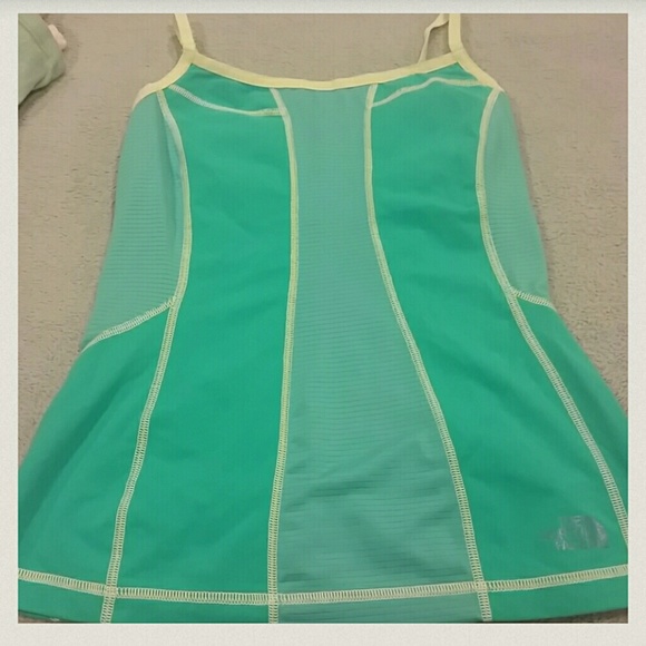 The north face active top - Picture 1 of 2
