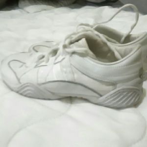 Infinity cheer shoes