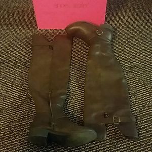 Shoe dazzle over knee boots