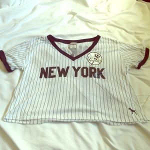 NYY ⚾️ Vneck Cropped Tee-by PINK