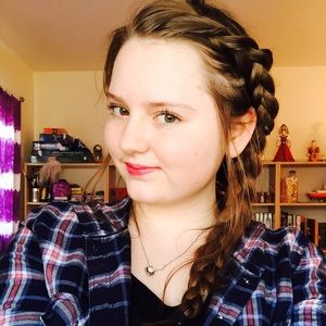 Meet your Posher, Alina