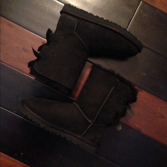 UGG BOOTS