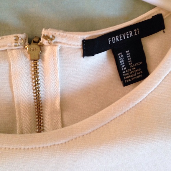 Top - Picture 2 of 2