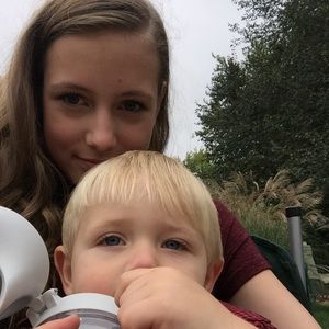 Meet your Posher, Lauren