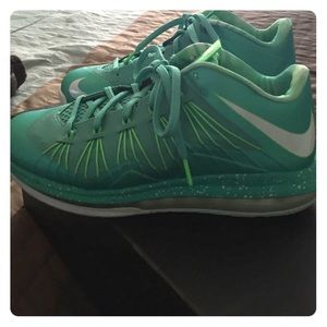 NEW Nike LeBron Easter Edition Lows