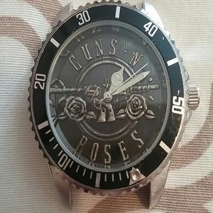 Watch guns and roses