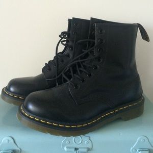 Classic Black Dr. Marten's