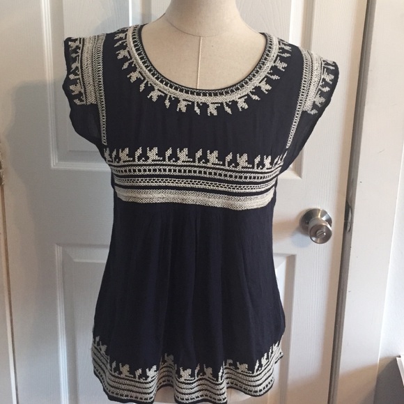 Navy and cream woven top with cap sleeves
