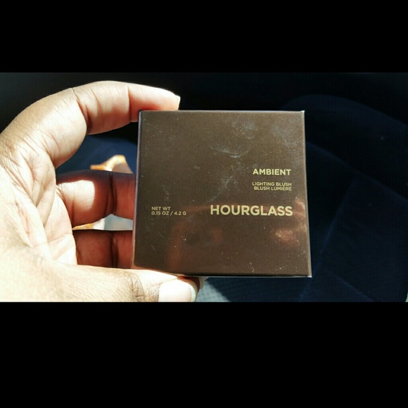 Hourglass Ambient Lighting Blush- Mood Exposure